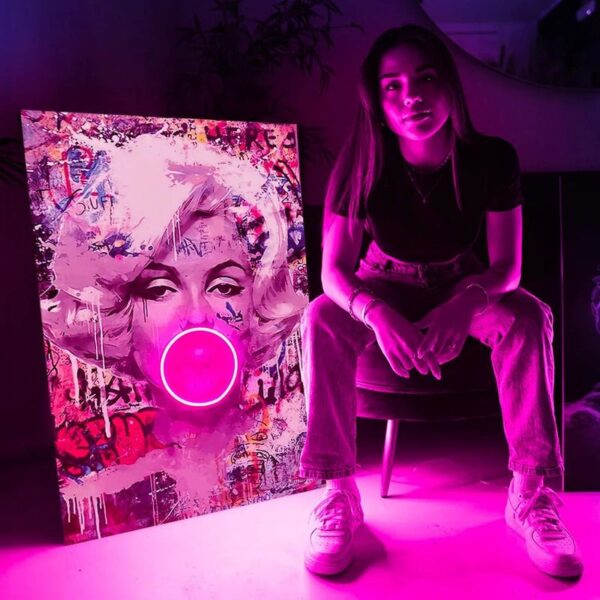 Marilyn Bubble UV Neon Sign